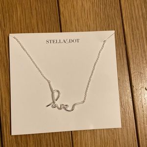 Stella and dot love necklace